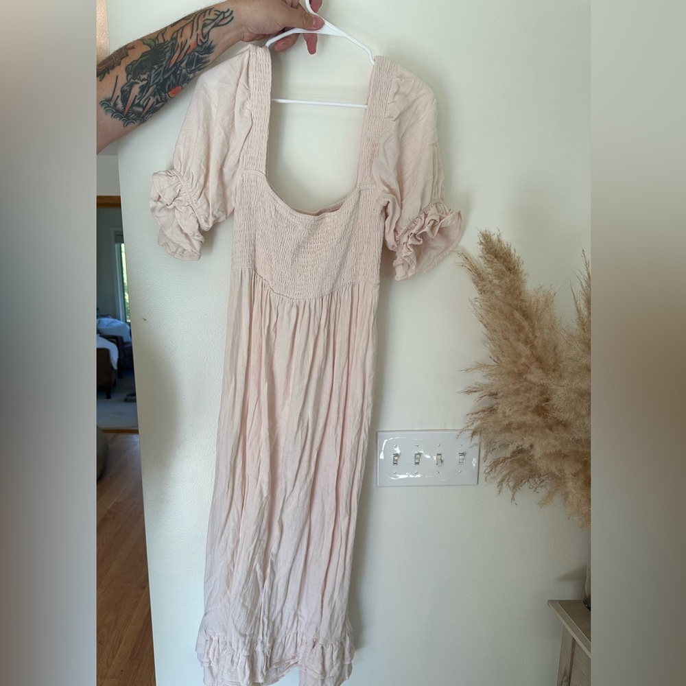 Petal & Pup Pale Blush Puff Sleeve Maxi Dress